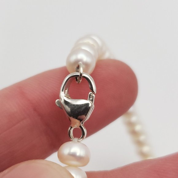 16 Inch 925 Sterling Silver Beautiful Pearls Necklace - Picture 5 of 7